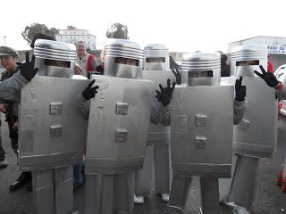 carnivalrobots-8255621